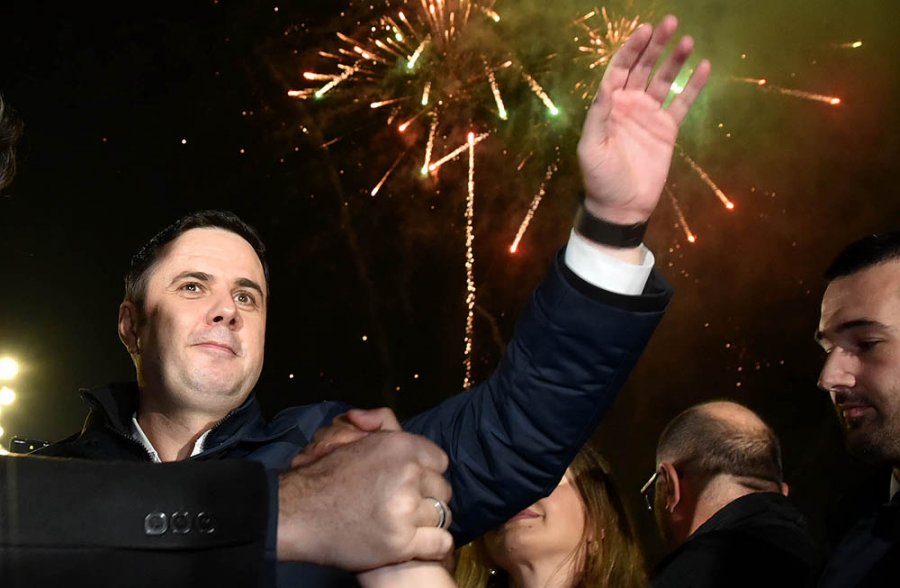 Abdixhiku sot takohet me bashkatdhetarët në Zvicër