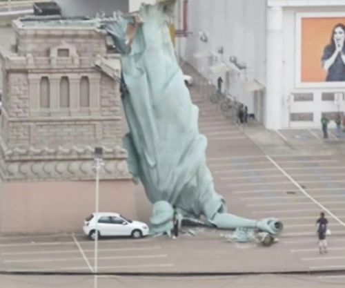 Era e fortë rrëzon Statujën e Lirisë në Brazil [video]