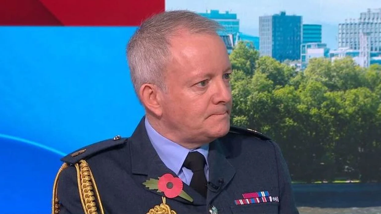 “Përgatituni për luftë”, shefi i forcave të armatosura britanike lëshon paralajmërim të fortë ndërsa kërcënimi rus rritet