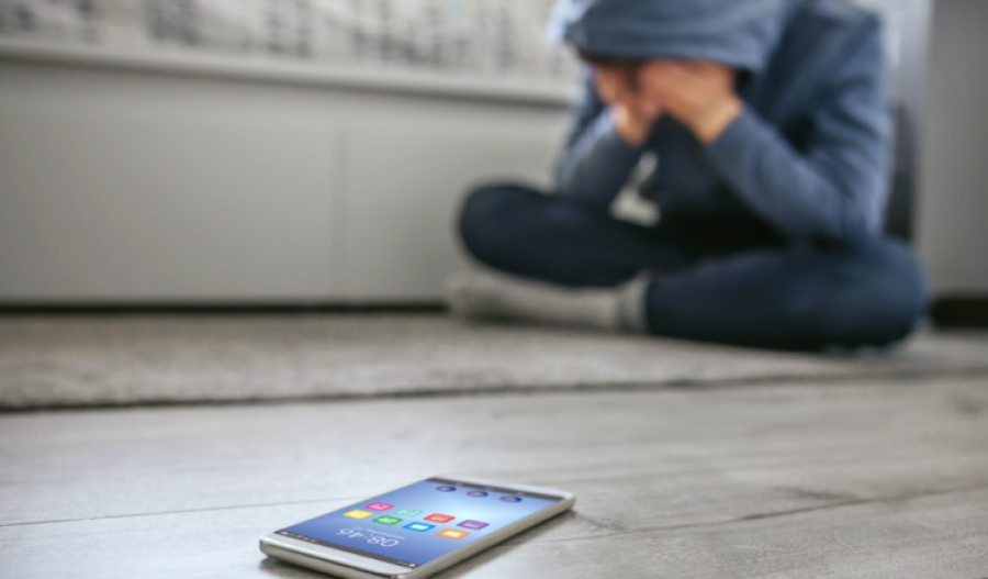 Shpërndau në internet video me përmbajtje të abuzimit seksual me fëmijë, lirohet i dyshuari