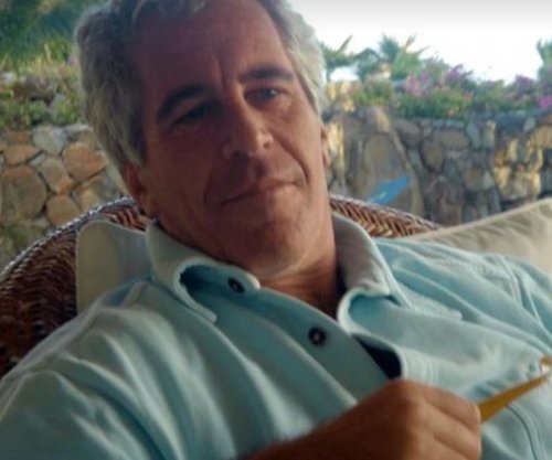 Dalin detaje nga kërkesat e tmerrshme të Epstein ndaj njerëzve që i siguronin vajza të mitura