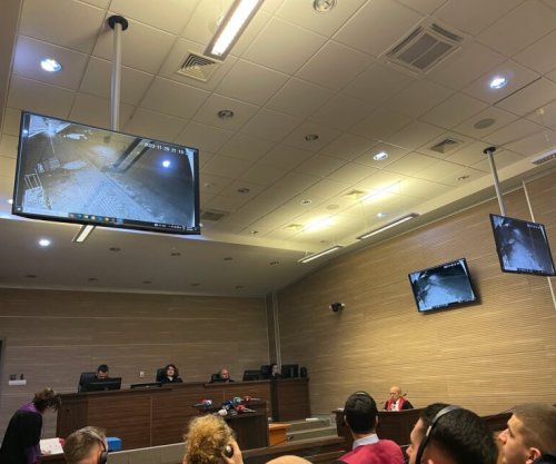 Darka e fundit që Naimi ia organizoi Liridonës para vrasjes, në Gjykatë shfaqet momenti kur ia bën me shenjë Granitit