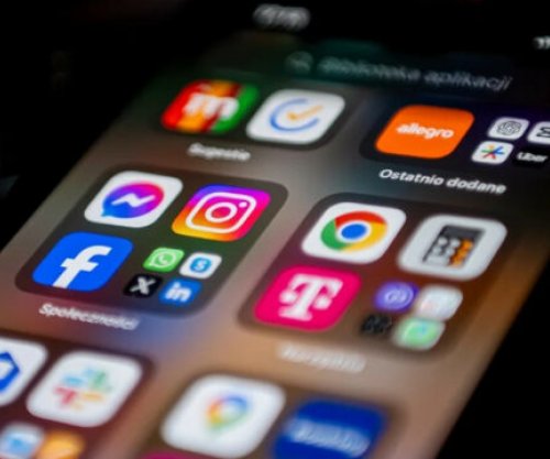 Evropa, drejt kufizimit të rrjeteve sociale për fëmijët