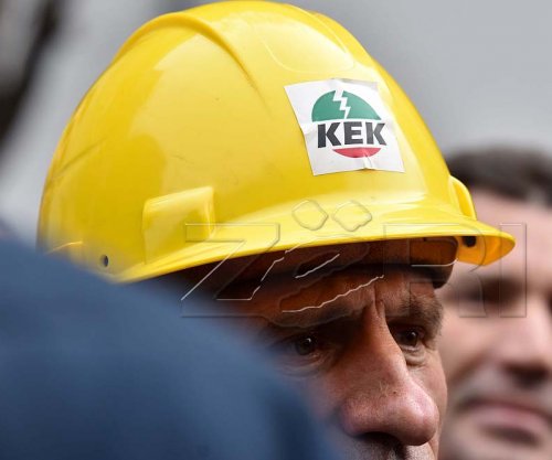 Paralajmërohet ndalja e prodhimit të energjisë, Llumnica: Paga e kamerierit, më e madhe se e punëtorit në KEK