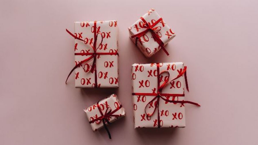 A e dinit se ka një rregull për dhuratat e fundvitit, ja se cili është ai