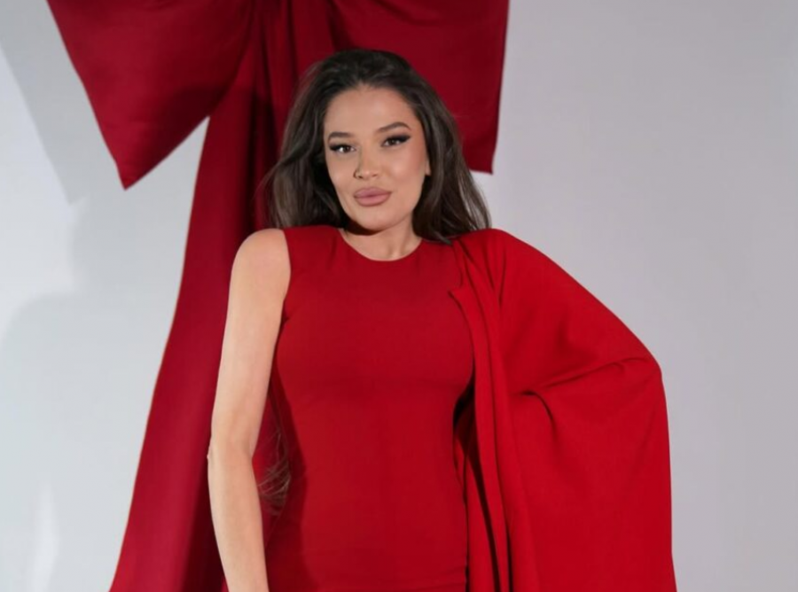 “A jeni katolikë”, Blerina Rugova ia jep përgjigjen epike ndjekësit