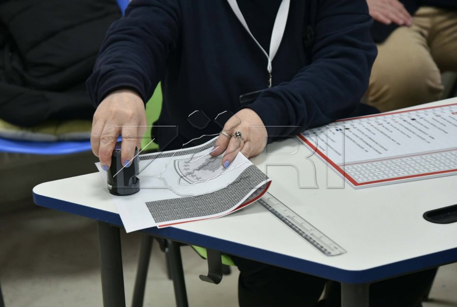 Edhe dy orë nga mbyllja e qendrave të votimit, 646.829 votues deri tani