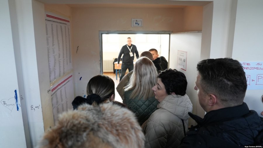  Lista Serbe voton në grup, politologët shprehin shqetësime për zgjedhjet