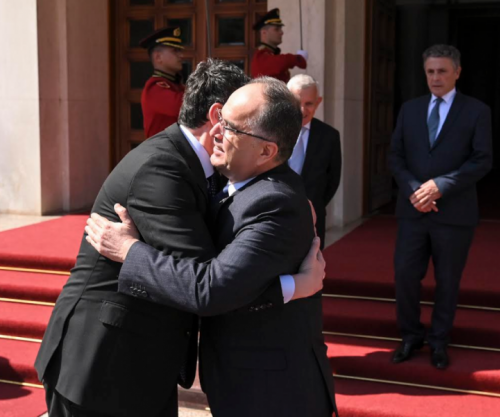 Begaj uron Kurtin: Uroj që kjo votë të shndërrohet në përgjegjësi