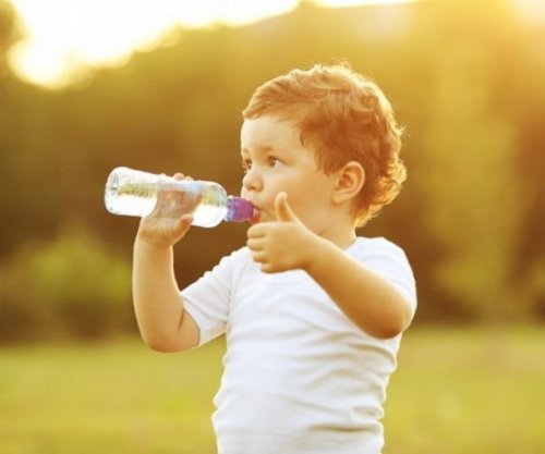 Sa është i nevojshëm uji për fëmijët?