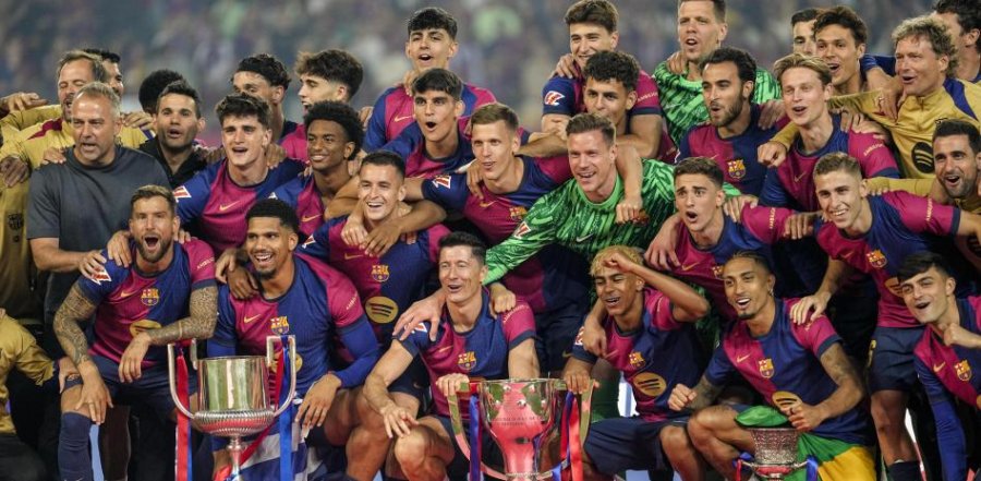 Tripleta vendase e Hansi Flickut me Barcelonën