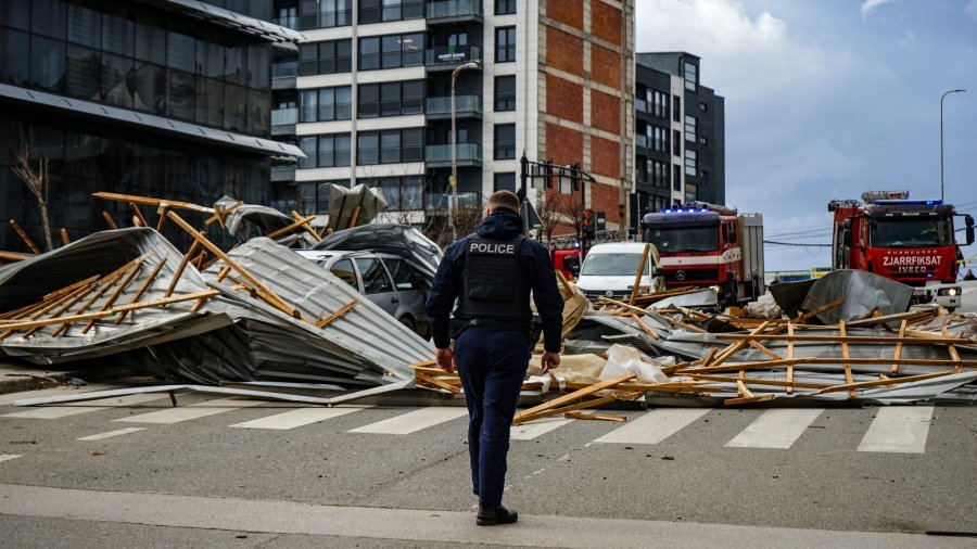 Rënia e çatisë së objektit të Komunës së Prishtinës, 5 vjet burgim dhe 5 mijë euro gjobë për dy të akuzuarit 