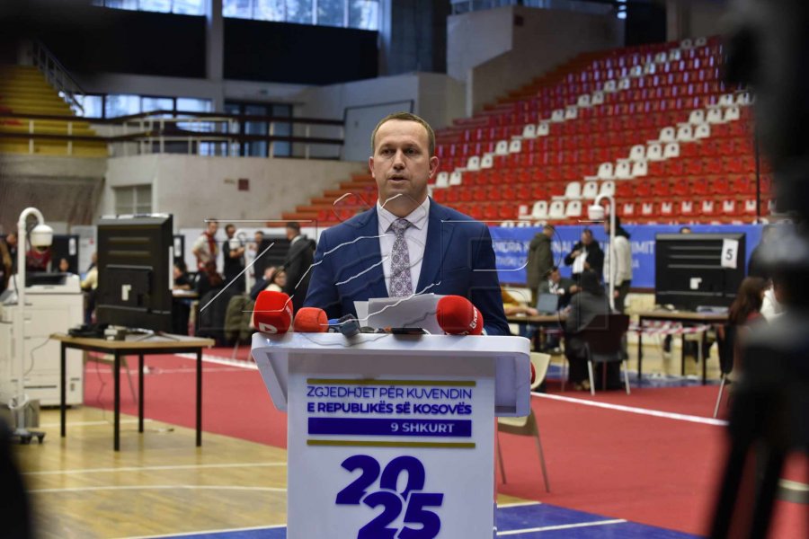 Elezi: Para orës 20:00 do t’i kemi rezultatet nga vendvotimet e para