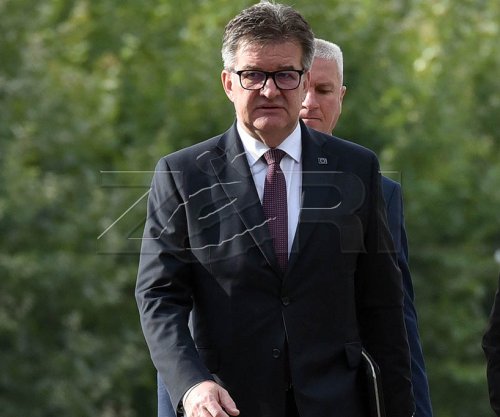 Dalin bisedat e Lajçakut me Epsteinin për gratë dhe takimin me Lavrovin: “Janë të reja për ty”, “Mos u bëj i keq, nuk më ke parë në aksion”