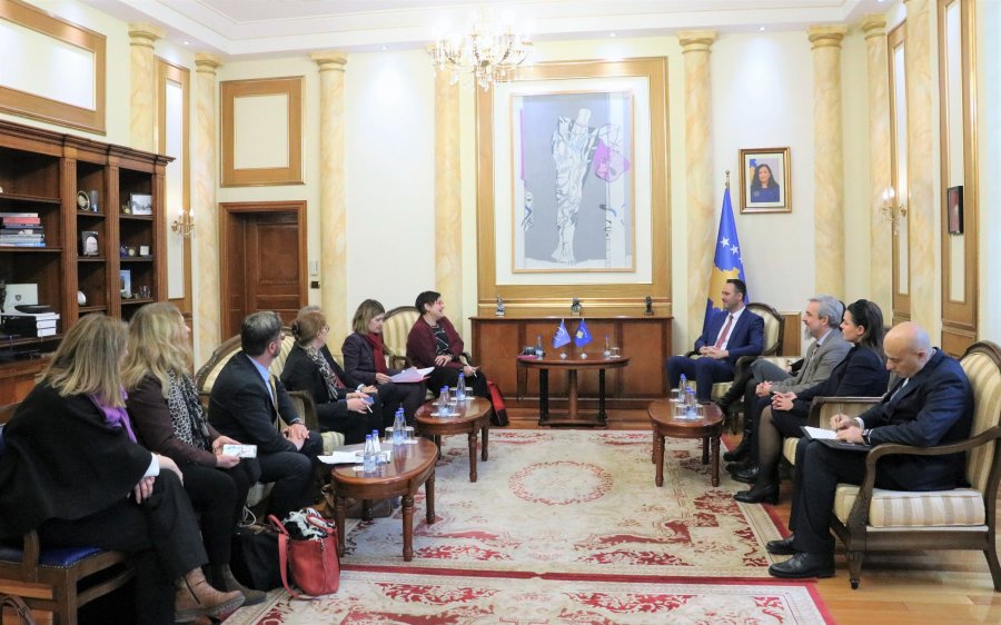 Konjufca pret në takim delegacionin e Asamblesë Parlamentare të KE-së, flasin për zgjedhjet