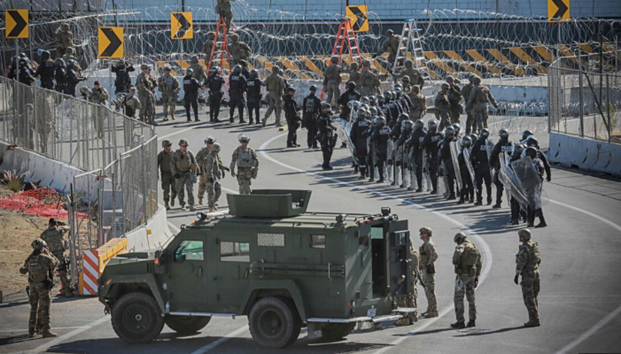 Pentagoni do të dërgojë 1.500 trupa aktive në kufirin me Meksikën, thonë zyrtarët  