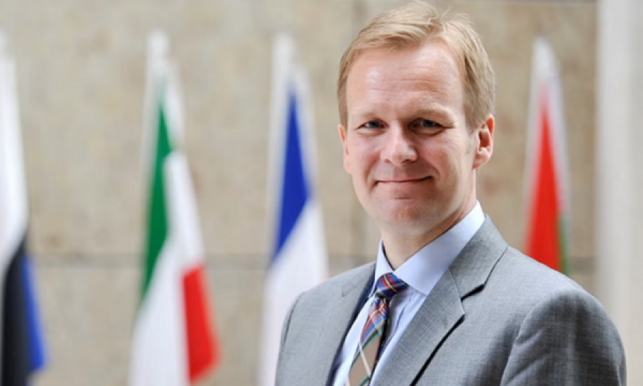 Analistët vlerësojnë pozitivisht emërimin e Sorensenit, s'ka zgjidhje pa njohjen përfundimtare