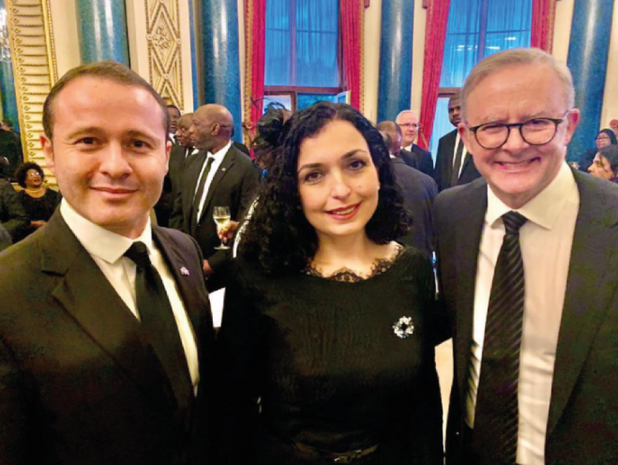 Presidentja Osmani uron popullin australian me rastin e Ditës së Australisë
