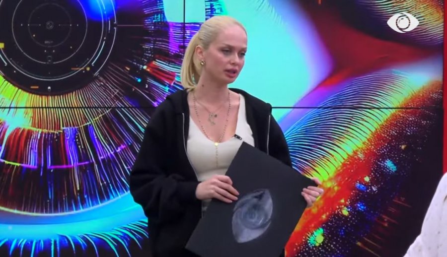 Zarf i zi pas mesnate në shtëpinë e Big Brother