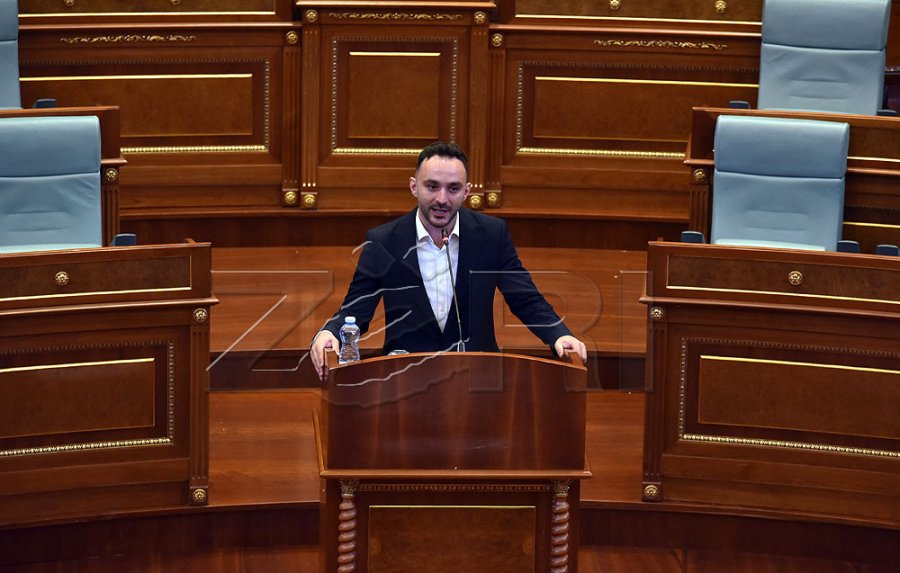 Guri: Nuk blihen studentët me 100 euro