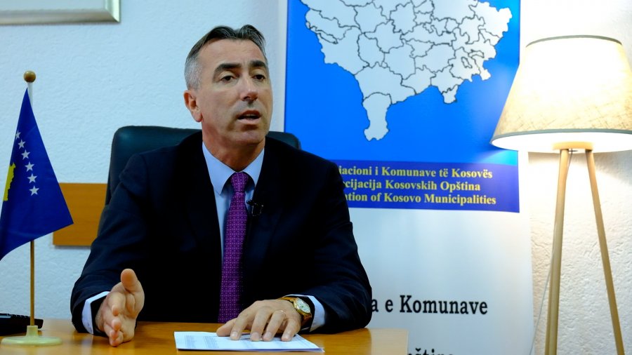 Bllokohen xhirollogaritë bankare në disa komuna, Ibrahimi: Po paralizohet funksionimi i institucioneve
