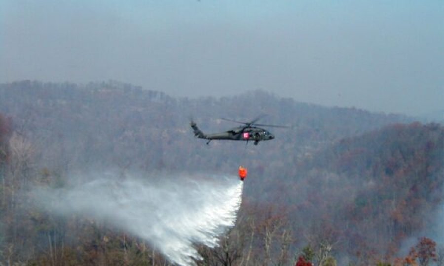 Ushtarët amerikanë e ruajnë Kosovën edhe nga zjarret, Departamenti i Mbrojtjes tregon si e shpëtuan një Manastir