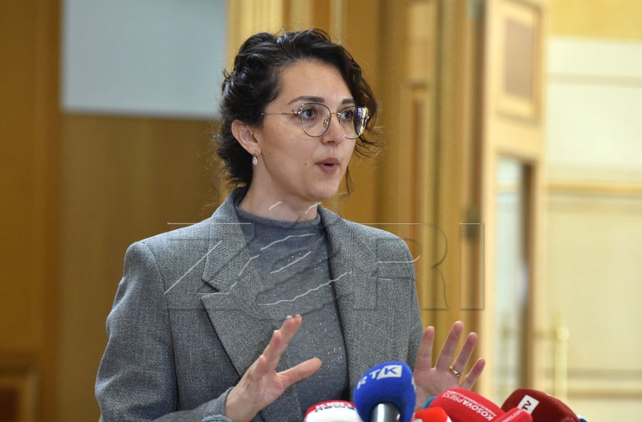 Kryeziu-Hyseni: Deputetët opozitarë po bllokojnë konstituimin e Kuvendit