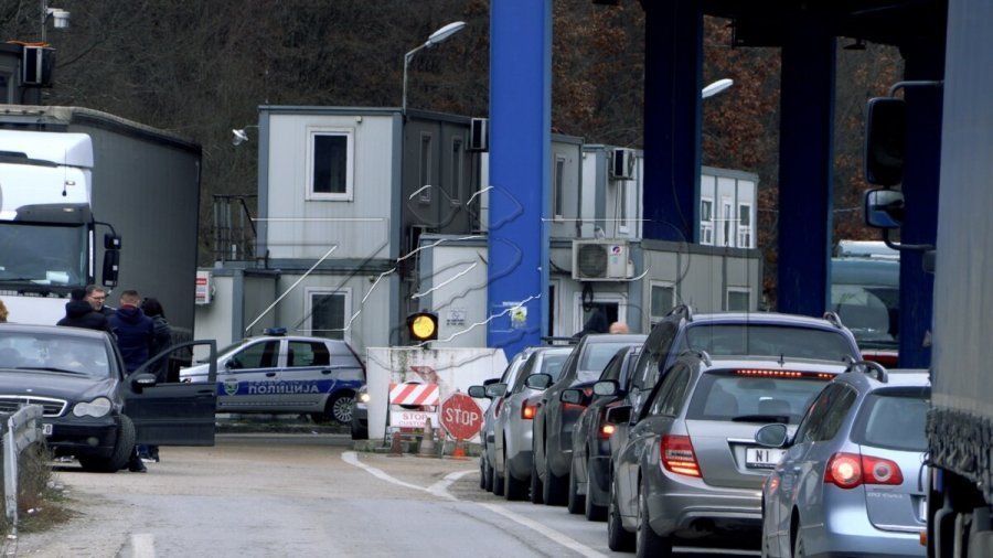 Jashari: Arrestimi i zyrtarit policor, goditje për ata që veprojnë kundër interesave të Kosovës