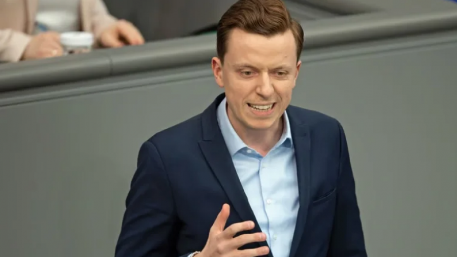 Deputeti gjerman kërkon që Kosova të bëhet pjesë e NATO-s dhe BE-së sa më shpejt