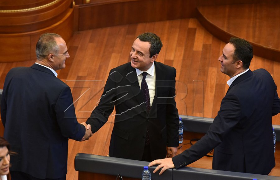 Hasani: Limaj i ndërroi fjalët për Kurtin, s’kam votë për të si kryekuvendar