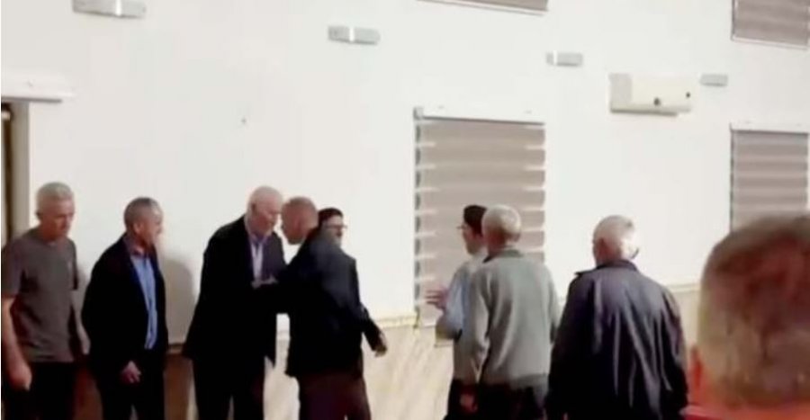Familja Hasani fal gjakun e djalit 14-vjeçar