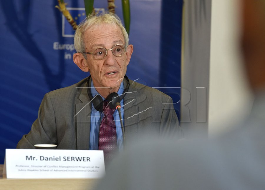 Serweri për procesin në Hagë: E padrejtë, s’besoj që Thaçi kishte autoritet komandues mbi UÇK-në siç pretendon prokuroria