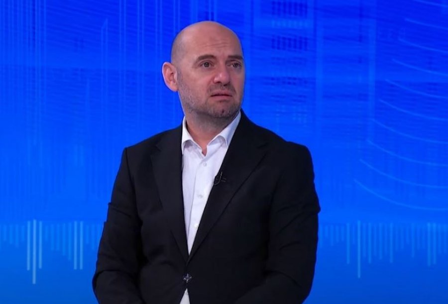 Arifaj: S’po mungon vetëm prezenca e Thaçit në media, por edhe mesazhi që ai përçonte