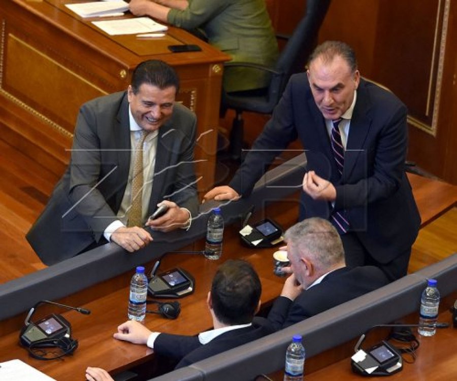 Bahtiri konfirmon pjesëmarrjen e LVV-së në seancë, shmang përgjigjen për numrat e Albulenës