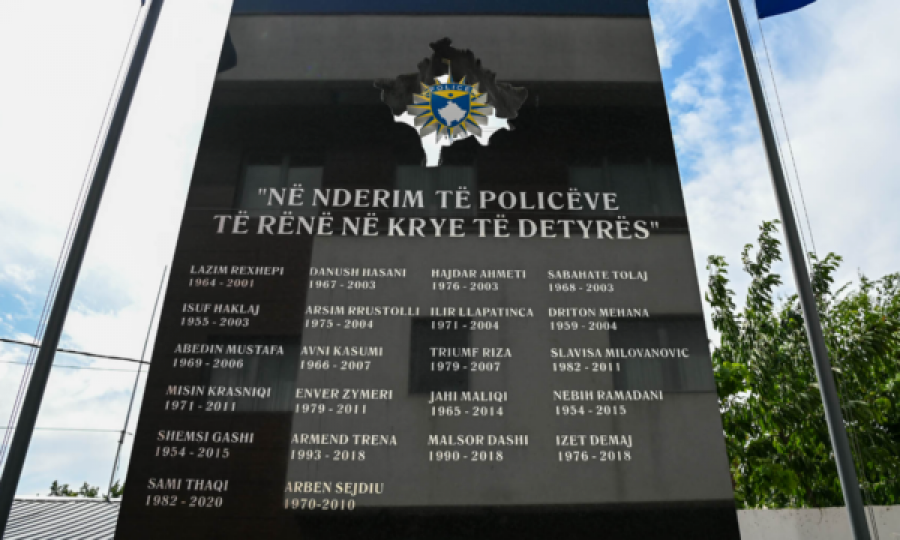 Osmani nderon 24 policët e rënë në detyrë: Policia jonë është fortifikata e sigurisë