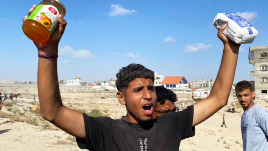 Ndihmat humanitare fillojnë të hyjë në Gaza pas shumë muajsh bllokadë