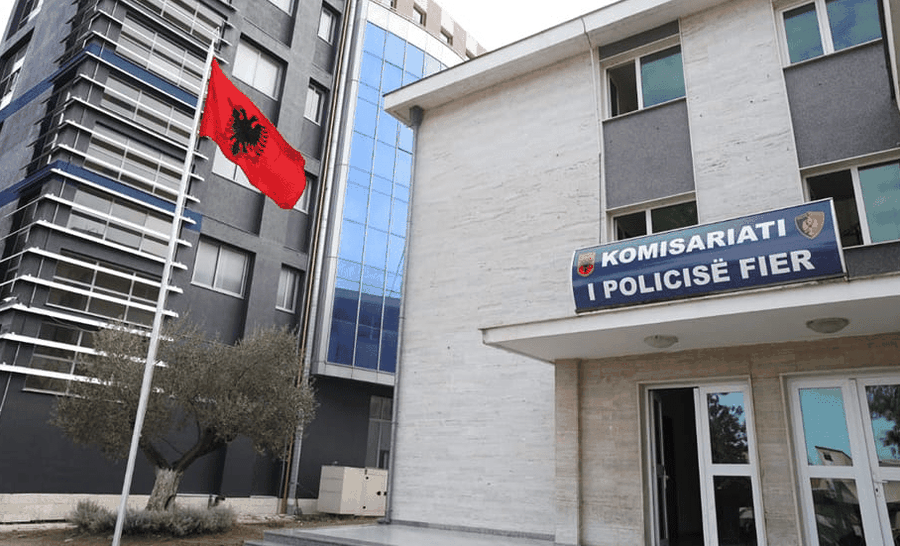 Ushtroi dhunë ndaj së bijës 19-vjeçare, arrestohet nëna në Shqipëri