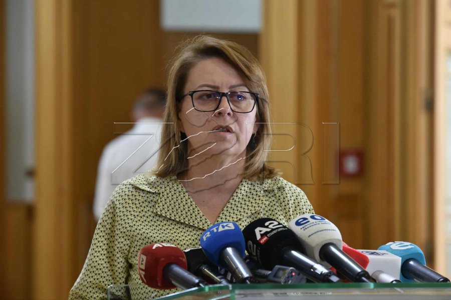 Bajrami e quan skandaloze thirrjen e ZRRE-së për bizneset: Do t’i leni mbi 100 mijë punëtorë në rrugë