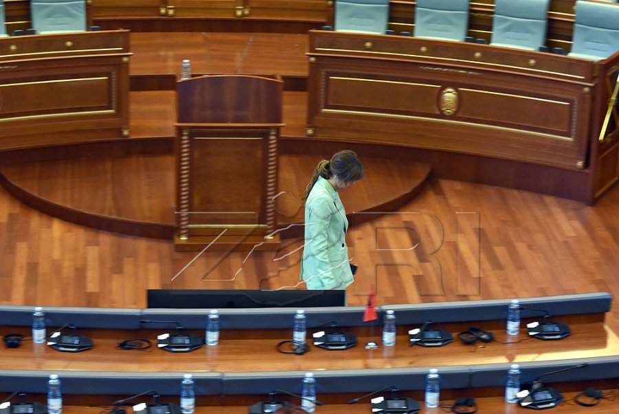 Nga LVV-ja thonë se do t’i kthehen votimit të hapur, kandidate Albulena Haxhiu