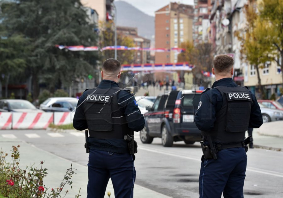 Policia sekuestron dy granata dore dhe armë në një shtëpi në Çabër të Zubin Potokut