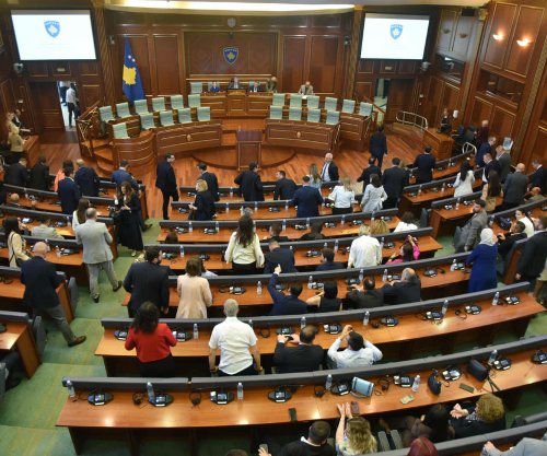 Si e sheh AAK-ja ngërçin politik, flet Tahiri