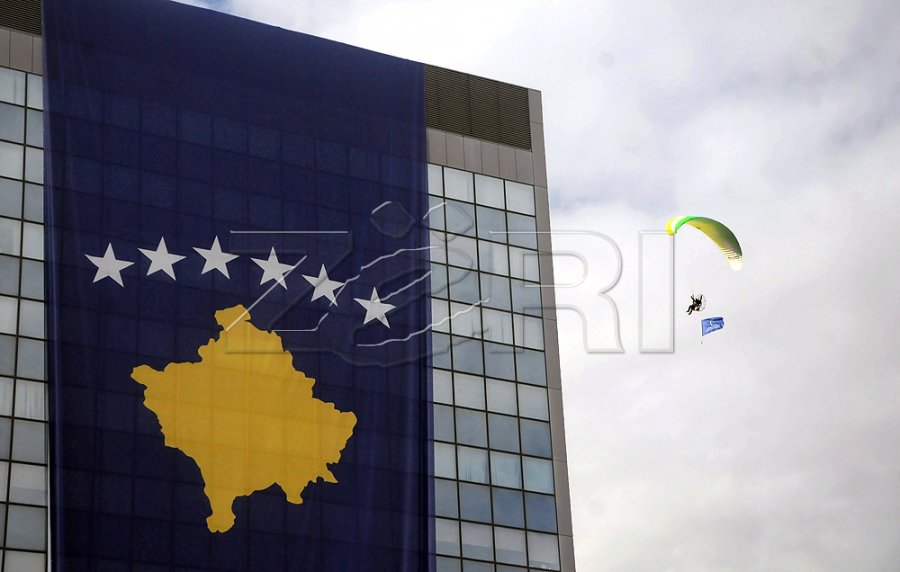 Qeveria në detyrë miraton dy kërkesa të Ministrisë së Financave, emëron edhe drejtorin e ARC-së