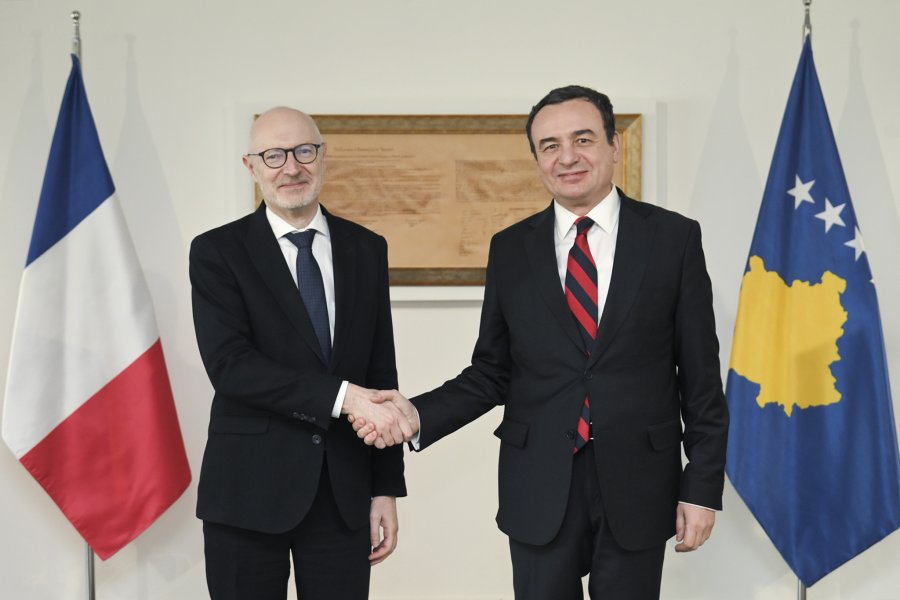 Kurti takohet me Guerotin, flasin për zgjedhjet dhe marrëdhëniet Kosovë - Francë