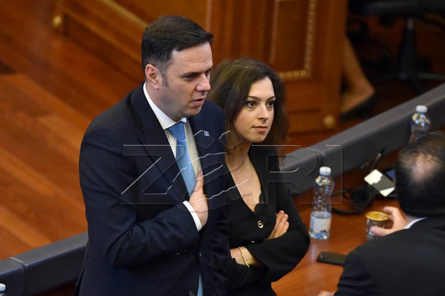 Kica-Xhelili: Dy orë seancë pa përgjigje nëse i kanë 66 vota për Osmanin