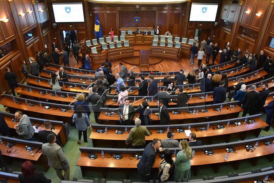 Nesër seanca e 50-të konstituive