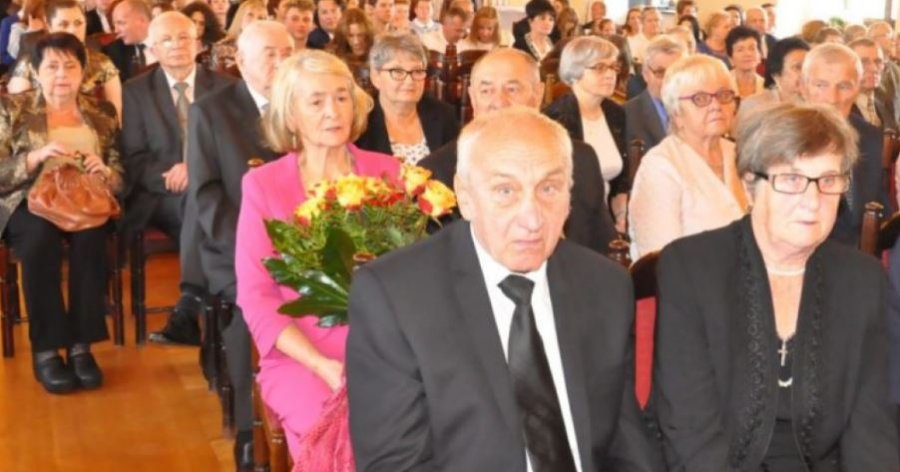 Në Poloni, çiftet e martuara për të paktën 50 vjet nderohen me medalje