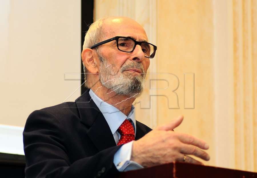 Qosja: Nano një nga figurat më të gjithanshme të jetës publike shqiptare