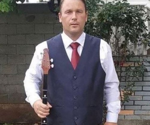 Vdes rapsodi i shquar, Albert Hasaj