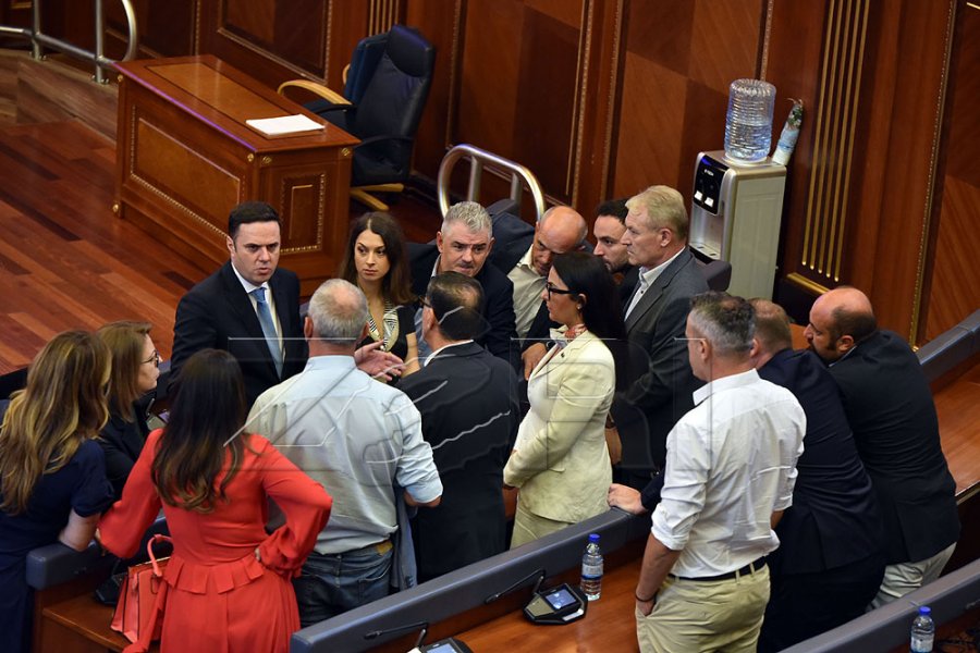 Abdixhiku: LDK-ja nuk bëhet pjesë e shfaqjeve parlamentare të një pushteti në ikje