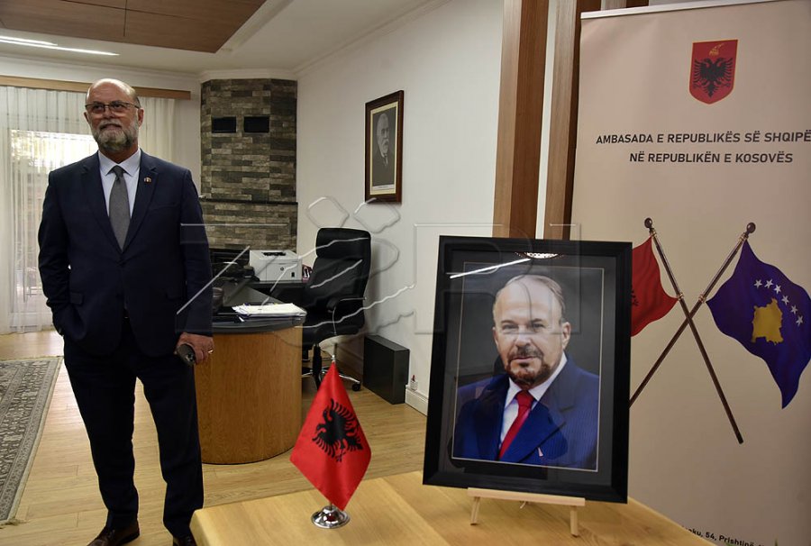 Kosova hap librin e ngushëllimeve për Fatos Nanon, Malaj: Politika shqiptare ka humbur një politikan të zot